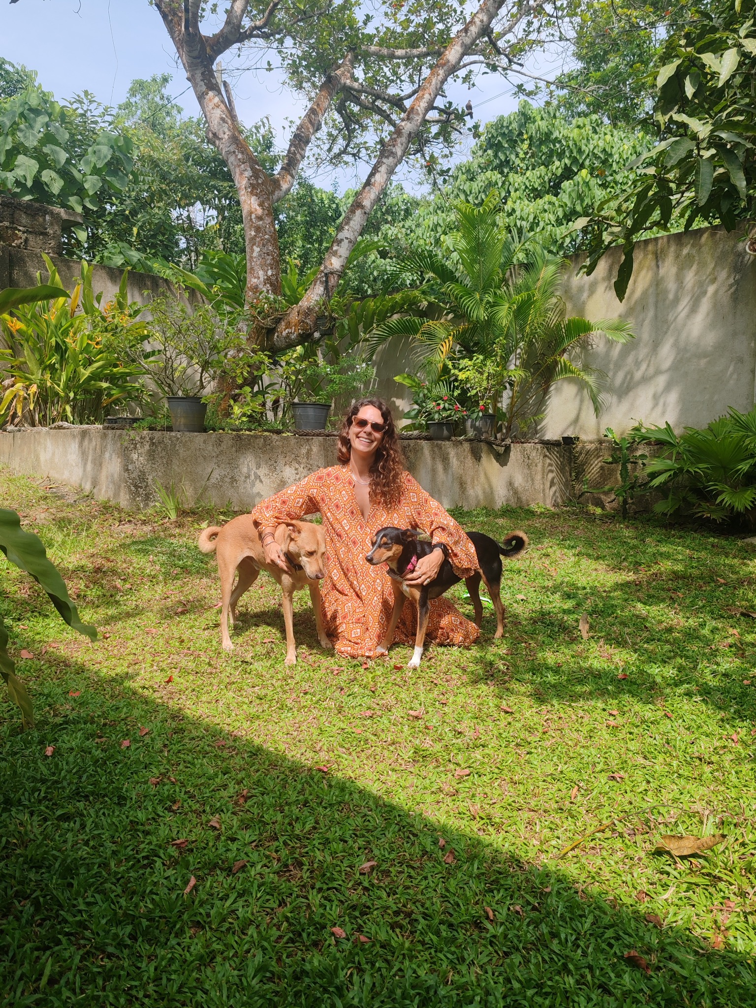 Vanessa with Bambi and PingPong in Sri Lanka